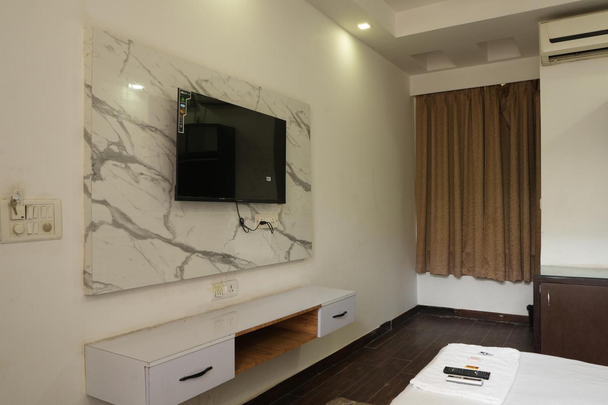 Hotel Elite Sector 45 I Gurgaon Central I Couple Friendly Luaran gambar