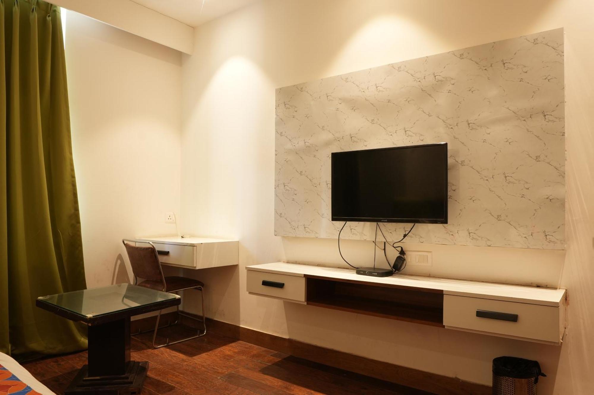 Hotel Elite Sector 45 I Gurgaon Central I Couple Friendly Luaran gambar